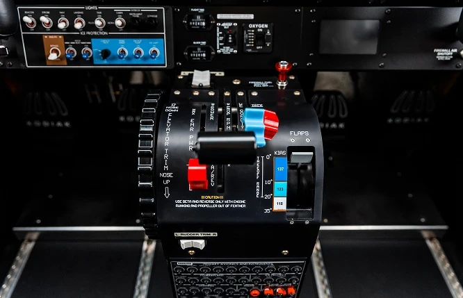 Kodiak 900 interior_2